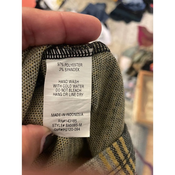 Popular Basics yellow and black plaid romper size Medium - Picture 8 of 8